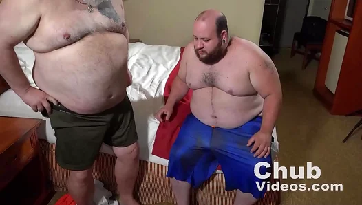 Steamy Threesome Delight: Chubby Bear Enjoys Deep Anal Thrills with Hung Studs – XXX