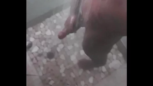 Steamy Shower Blowjobs: Hung Stud Delights in Savoring Musky Cock in Intimate Oral Play –