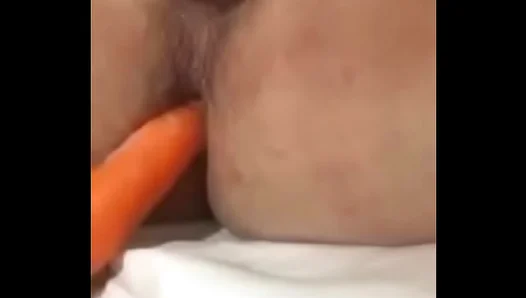 Raw Amateur Thigh Flesh Stretched by Thick Carrot Probing – Gay 18+ Anal Fantasies