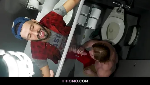 Steamy Bathroom Thrills: Romeo Kyle Go Wild, Sharing Glory Hole Passion – Gay 18+