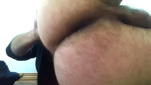 Steamy Gym Encounter: My Throbbing Cock Gets Hard Watching Hairy Muscular Beef Jiggle in