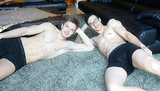 Jayden Marcos Stretches Open Blake Michaels Tight Hole for Deep Gay Anal – HotXXX 18+