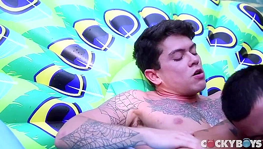Wild Camping Fun: Clark Davis Ricky Romans Bareback Outdoor Hookups with CockyBoys