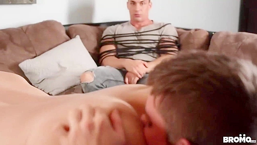 Rocky Vallarta Dominates Logan Pierces Tight Hole as Claimed Cuck – GayPornX 18+