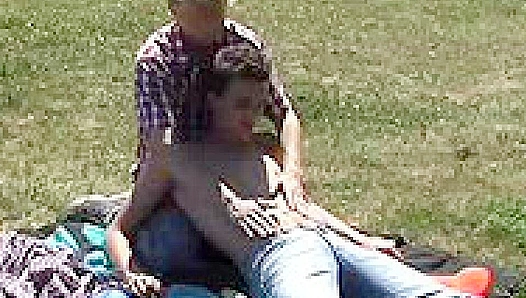 Patrik Maxwell Persuades Mark Tetley into Wild, Unprotected Raw Sex Thrills