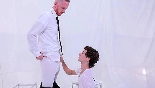 Sam Pleads Desperately for Brodys Divine Cock in Missionary Boys 18+