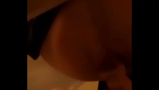 Steamy Bathtub Suck-Off: Teen Twink Laps Up Older Mans Unprotected Dick – Amateur Gay 18+