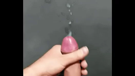 Explosive Orgasm: Thick Creamy Load Unleashed in Wild Spurt – HugeLoads 18+