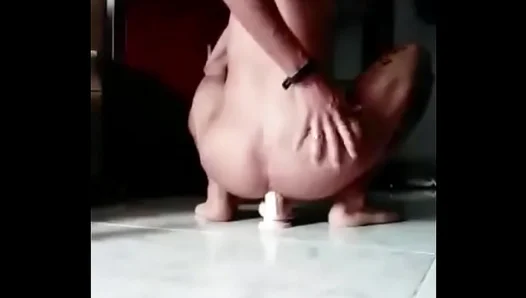 Post-Workout Dildo Desperation: Sweaty Muscle Stud Craves Intense Self-Licking Relief –