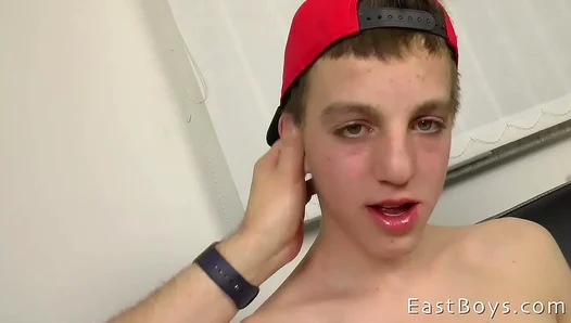 College David Hines Blows Mind with First-Ever Deepthroat Audition – 18+
