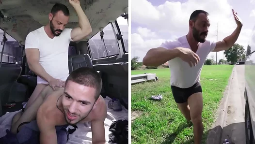 Steamy Bait Bus Encounter: Thirsty Muscle Hunk Devours Joey Doves Manhood – 18+
