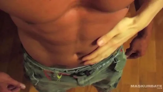 Pascals Steamy Montreal Solo Ride: Muscle Hunk Takes Viewers on a Hot Gay Tour
