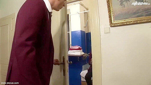 Jaxon Radoc Orlando Ignites White-Hot Steam Down the Hallway in Sizzling Twink Encounter