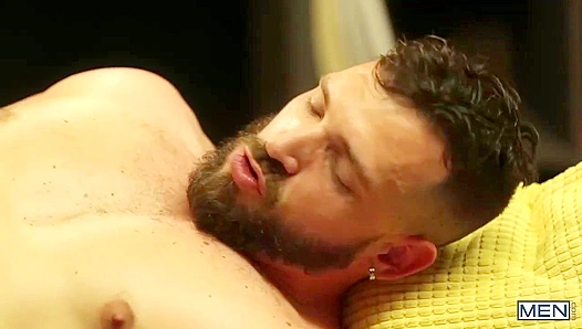 Beefcake Stud Louis Ricaute Devours Enzo Rimenizs Clenching Boyhole – PornRack 18+