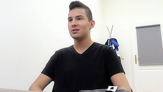 Raw Talent Unveiled: Amateur Cuties Juicy Dick Exposed in Sizzling Scout Audition – 18+