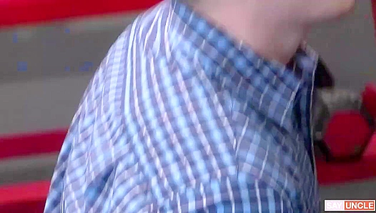 Geeky Josh Cannon Squeals as Jock Michael Del Rays Thick Cock Pounds Him Raw