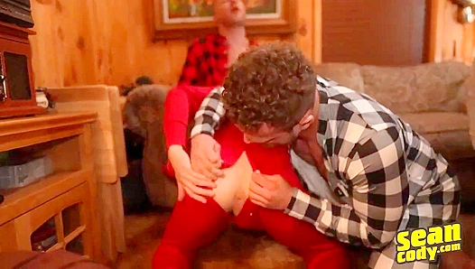 Cabin Fever Unleashed: Hung Twink Hotties Engage in a Raw, Animalistic Orgy - Sean Codys