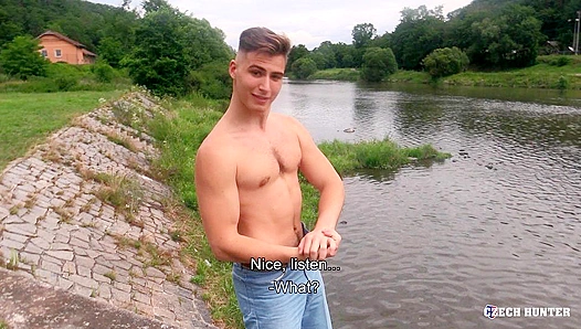 : Naked and Nasty, Hairy Muscle Bear Takes It Raw in the Wild – XXXGay 18+