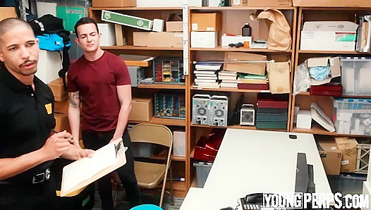 Ryan Kroger and Mike Mavericks Steamy Encounter: Passion Ignites Between the Cocks –