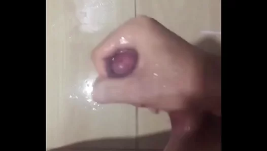 Steamy Shower Showdown: Young Twinks Intense Solo Fun in the Bath – 18+