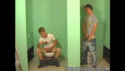 Blonde Boy Teases His Need for Deep Glory Hole Throats – GayPornHub 18+
