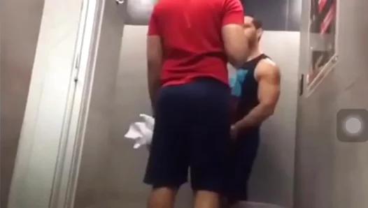 Muscle Titans Pump Heavy in Private: Spurting Hot Jizz Mid-Sweat Workout –