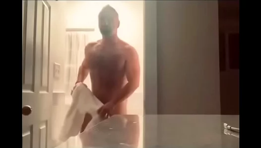 Bulging Muscles, Hairy Pits: Steamy Shower Flex Showcases His Ripped Physique –