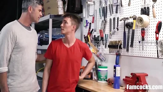 Stepsons Tight Hole Takes Dads Huge Toy Deep – TinyGays 18+