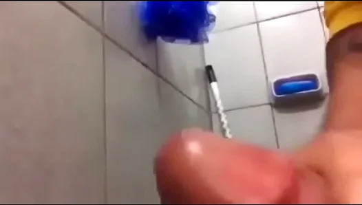 Steamy Euro Beef Gets Frisky: Hands-On Rubdown Leads to Throbbing Dicks – 18+