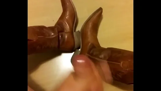 Cowboys Boots Soaked in a Pounding Load - 18+ Gay XXX