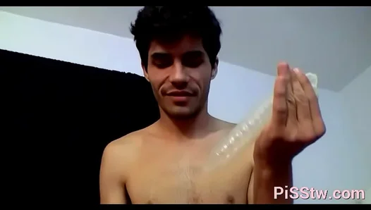 Piss Play Fantasy Fulfilled: Intense Solo Action for Hardcore Urination Enthusiasts – 18+