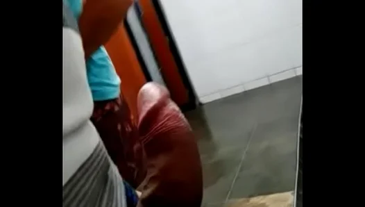 Married Mans Quick Office Fling: A Thrilling Bathroom Blow Job On-the-Job – GayPorn69