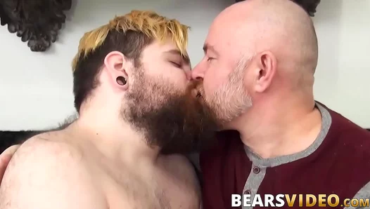 Bears Blazing Bareback Affair: Claudio Guy Ignites Intense Passion In Steamy, Uncut
