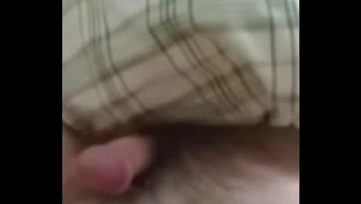 Bearded Beef Gets Jerked Off, Hot Creamy Load Ejected – AmateurGayX 18+