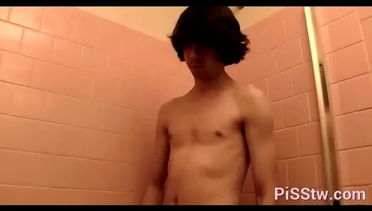 Piss-Packed Fun: Naked Twink Buddies Unleash Urine-Filled Cam Chaos – GayHardcore 18+