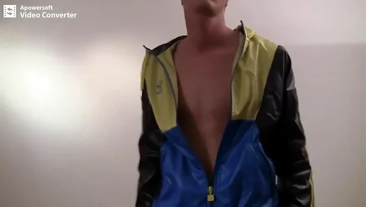 Strangers Steamy Strip Show Converts Innocent 18YO Straight Boy to Gay – AmateurGayScene