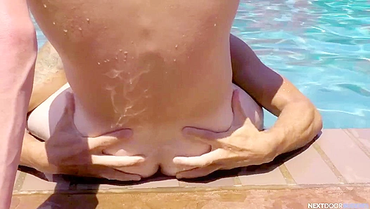 Steamy Scotts Poolside Pleasure: Sizzling Blowjobs Intimate Indoor Buttfuck Thrills -