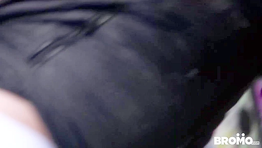 Ryan Bo Sinns Steamy Warehouse Rampage: Raw Fucking in a Haunted 18+ Setting