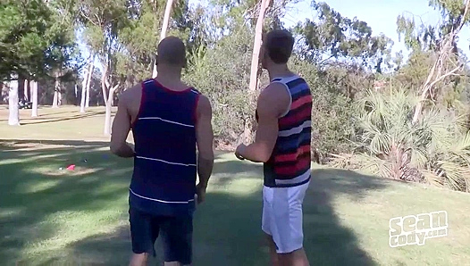 Frankie Blakes Ass Gets Pounded Hard: Rough Anal Fuck Ends in Facial Glory at SeanCodyX