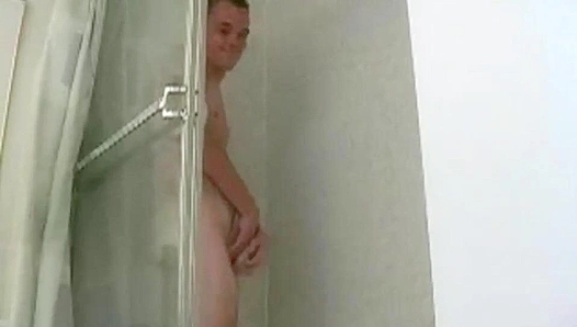 Justins Chiseled Abs Wrap Around His Thick Veiny Cock as He Teases – Circle Jerk Boys