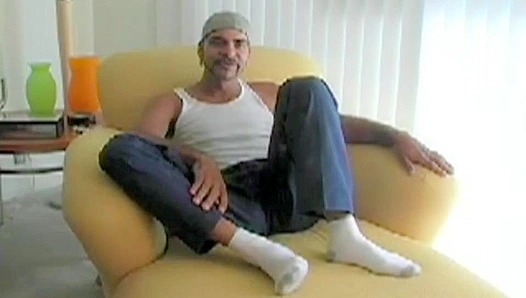 Mature Mans Urgent Solo Thrust: Over 30s Desperate Self-Pleasure Spree – PureGayX 18+
