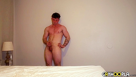 Trent Fox Unleashes His Raw Dominance: Towering Cock Exudes Unbridled Sex Appeal –