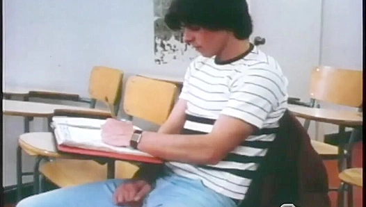 Steamy Professor Seduction: Naughty Student Devours Teachers Throbbing Dick in Classroom