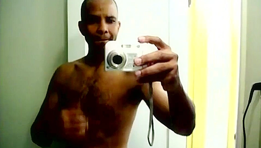Malcolms Steamy Fantasy: Satisfying His Thirst for Ripped Gay Beef – BuffyGuyFantasy
