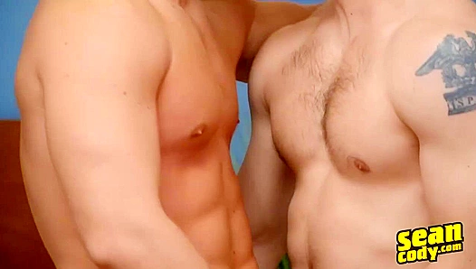 Steamy Sportsmen Unleash Their Hidden Kinks for Raw Backdoor Thrills - SeanCodyRaw