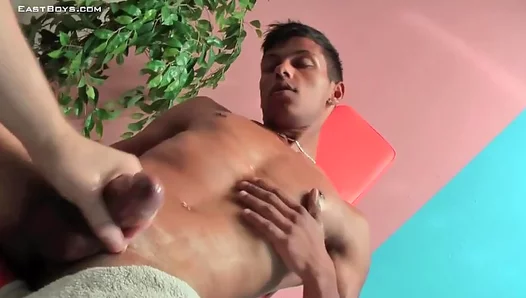 Gypsys Sultry Solo: Savoring the Heat in an Intense Blowjob Session