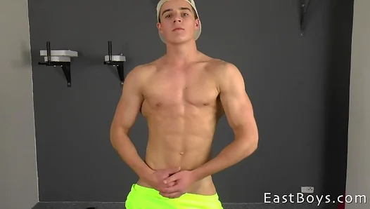 Sweat Glistens on Young Muscles as He Flexes Shows Off Ripped Body in Steamy Solo –
