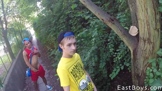 Steamy Skate Park Seduction: Identical Twins Go Wild on Live Cam – 18+