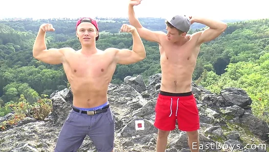 Sizzling Summer Sweat: Powerful Arms Flex as Hands Ripped Physiques – Gay Adventures 18+