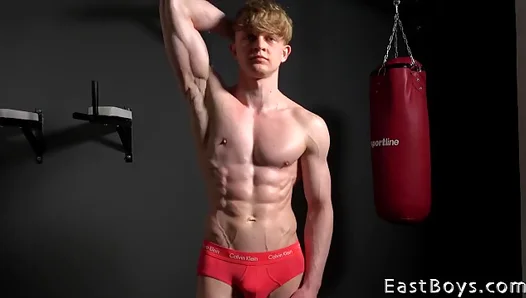 Sculpted Muscle Twink Thirsts for Insatiable Gay Raw Booty Action – Explicit Tryout Fuck